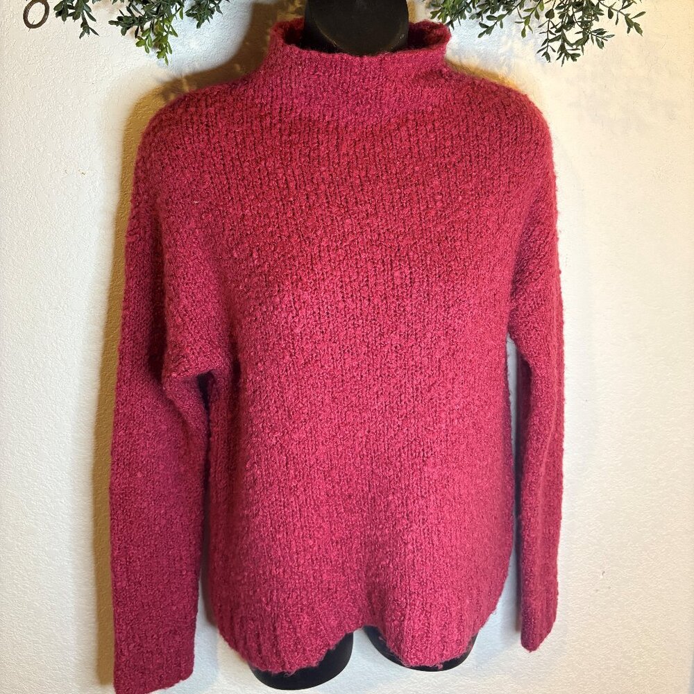 Cute Pink mockneck sweater S